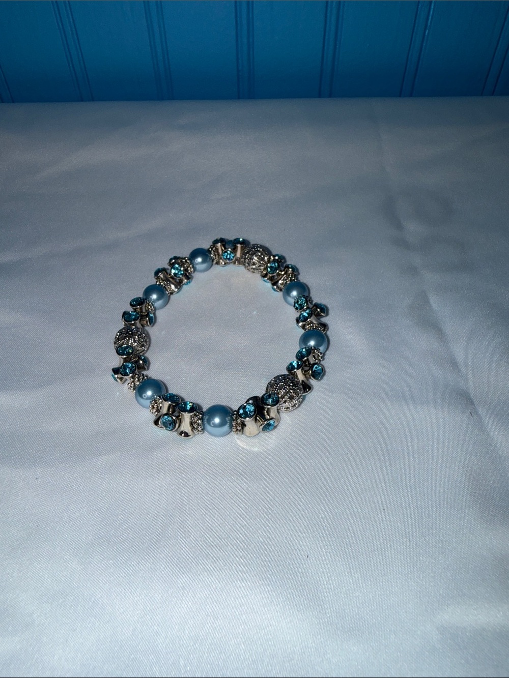Set of 3 Stretch Bracelets in Silver - Picture 2 of 4